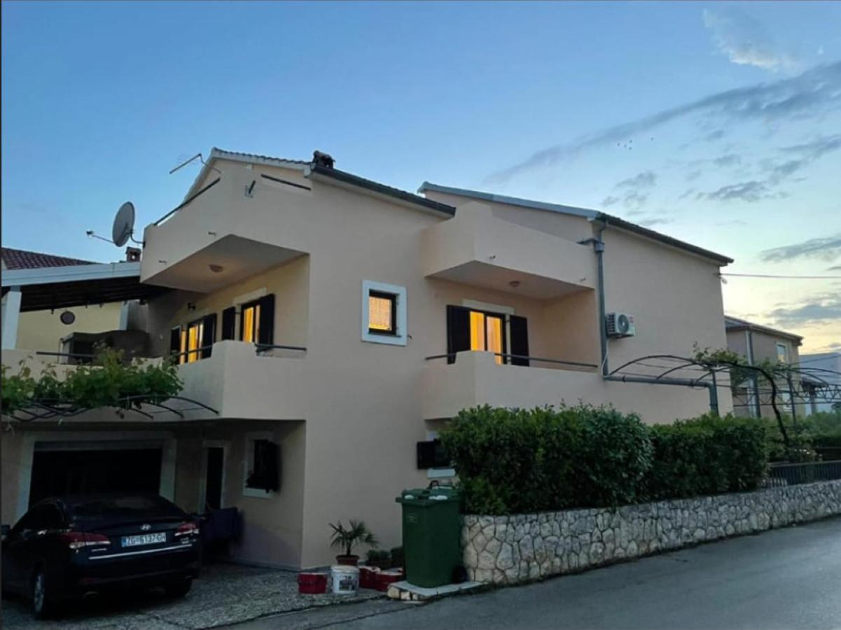 Delfin Apartments 扎达尔 外观 照片
